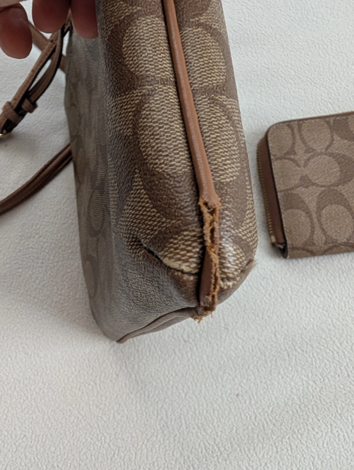 Lotto portafoglio Coach Swingpack Signature marrone marrone marrone chiaro F58309