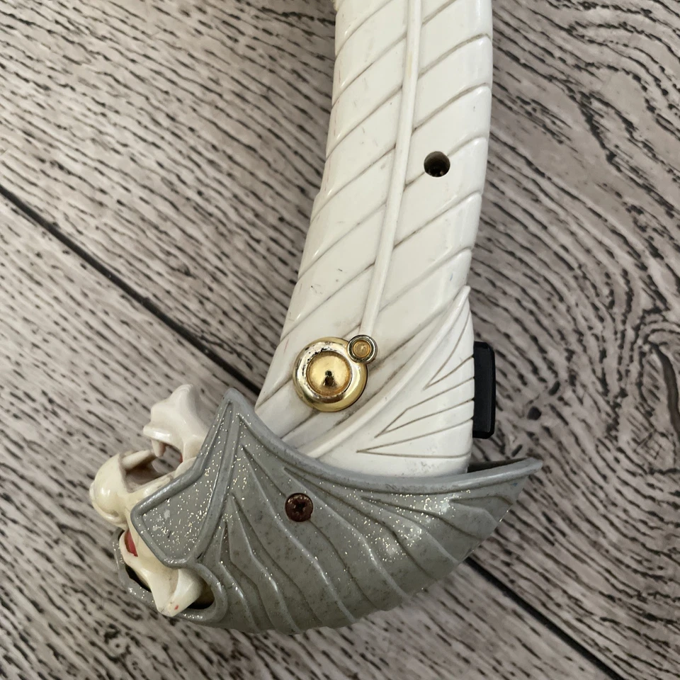 Vintage 1994 Mighty Morphin Power Rangers White Ranger Saba Talking Sword Works - Image 3 of 4