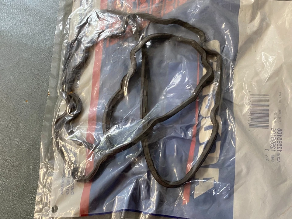 Sello de cubierta del árbol de levas GM OEM NOS 12595106 2008-2009 Pontiac G6 G8 Foto 3 de 3