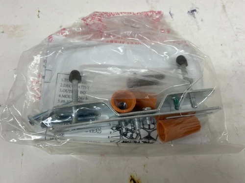 Designers Fountain 2462-AG Autumn Gold 1 Light Wall Lantern, 6 3/4" X 14 1/4" - Picture 12 of 12