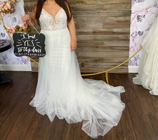 lace wedding dresses new with tags no alterations size 18