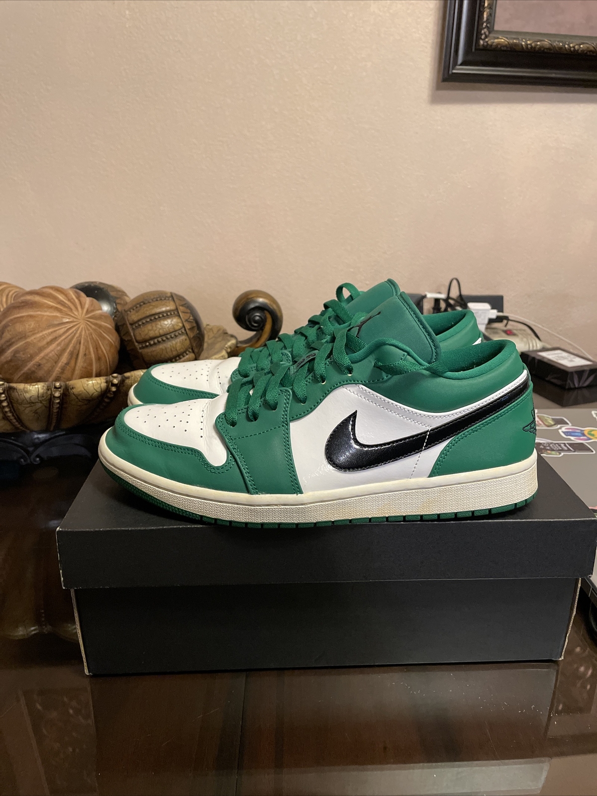 pine green 1s low