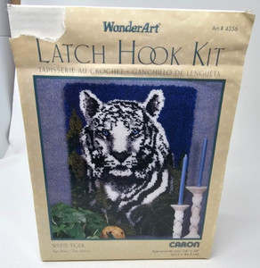 Caron WonderArt White Tiger Latch Hook Kit 24in X 34in #4356 - Complete - Yarn