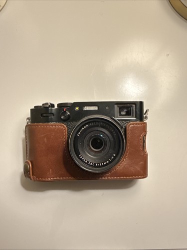 Fujifilm X100V Black Camera