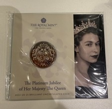 2022 £5 Platinum Jubilee HM The Queen Five Pound Coin Royal Mint Pack Sealed
