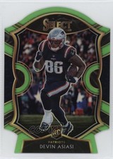 2020 Panini Select Concourse Neon Green Prizm Die-Cut Devin Asiasi #100 10cj