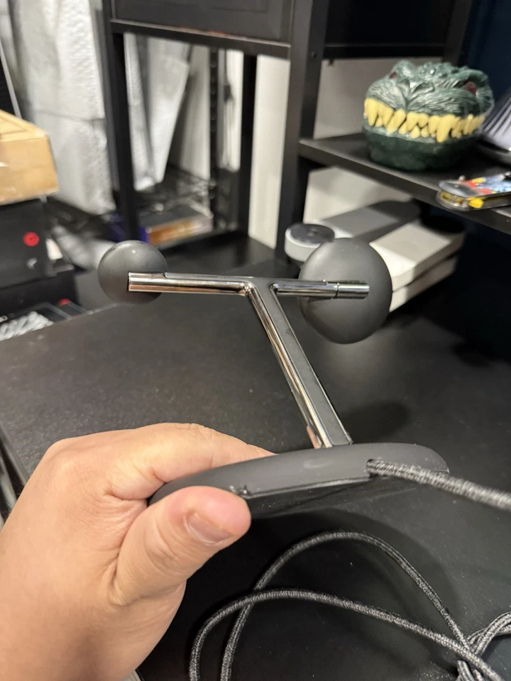 Belkin Boost Charge Pro 3-in-1 Qi2 Charging Stand w/ Magsafe WIZ023 - Black - Image 3 of 4