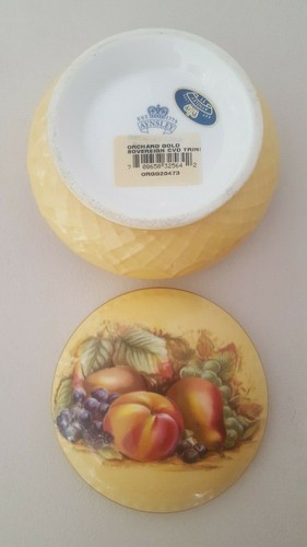 Aynsley "Orchard Gold" Sovereign Covered Trinket Pot with Lid. Height 3 inches. - Picture 6 of 7