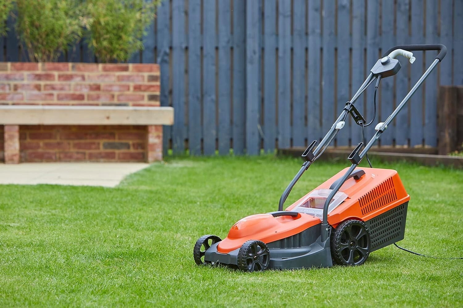 Flymo 970637601 Corded Rotary blades Lawnmower Orange for sale 