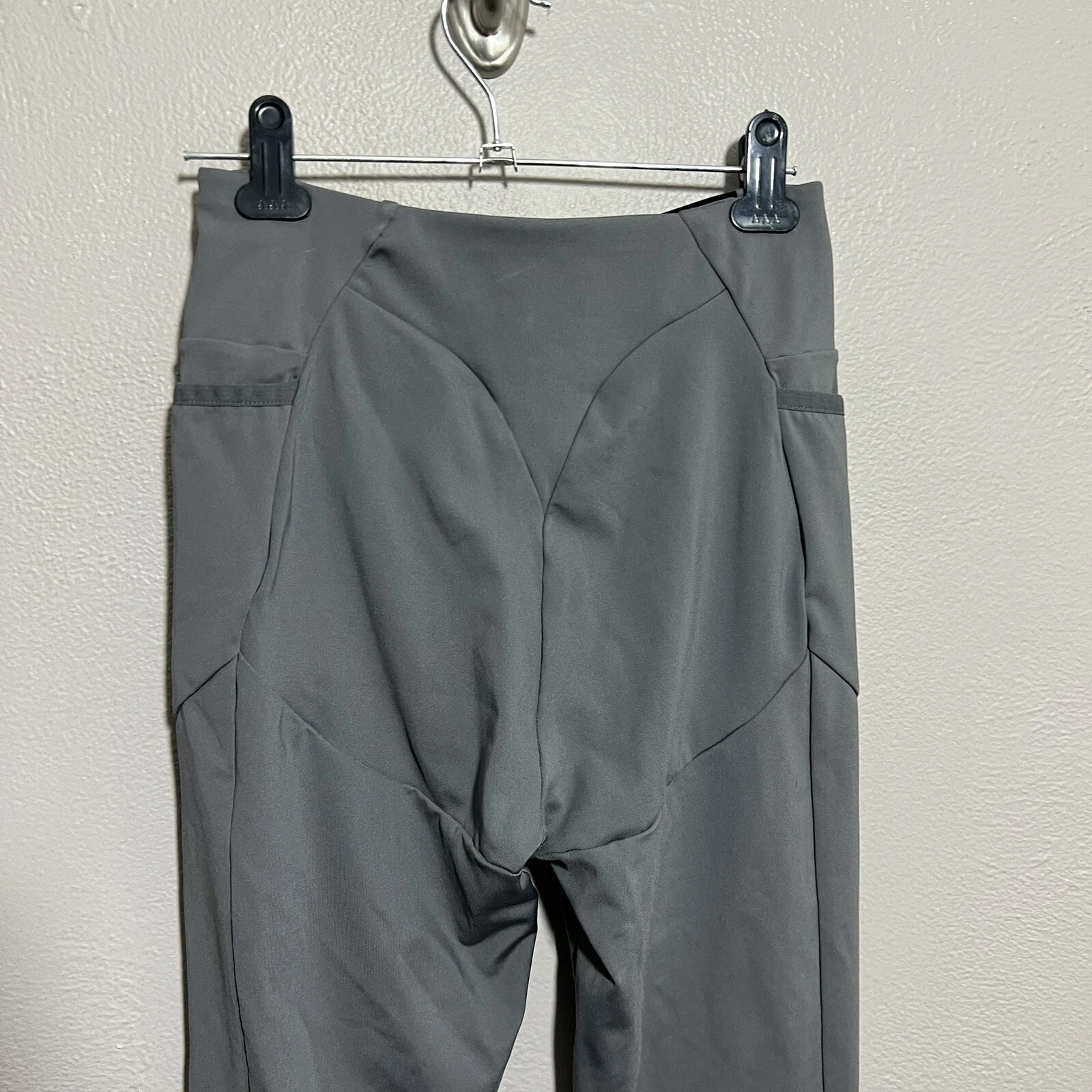 gymshark cross waist compression media pockets leggings