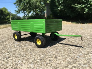 john deere metal wagon