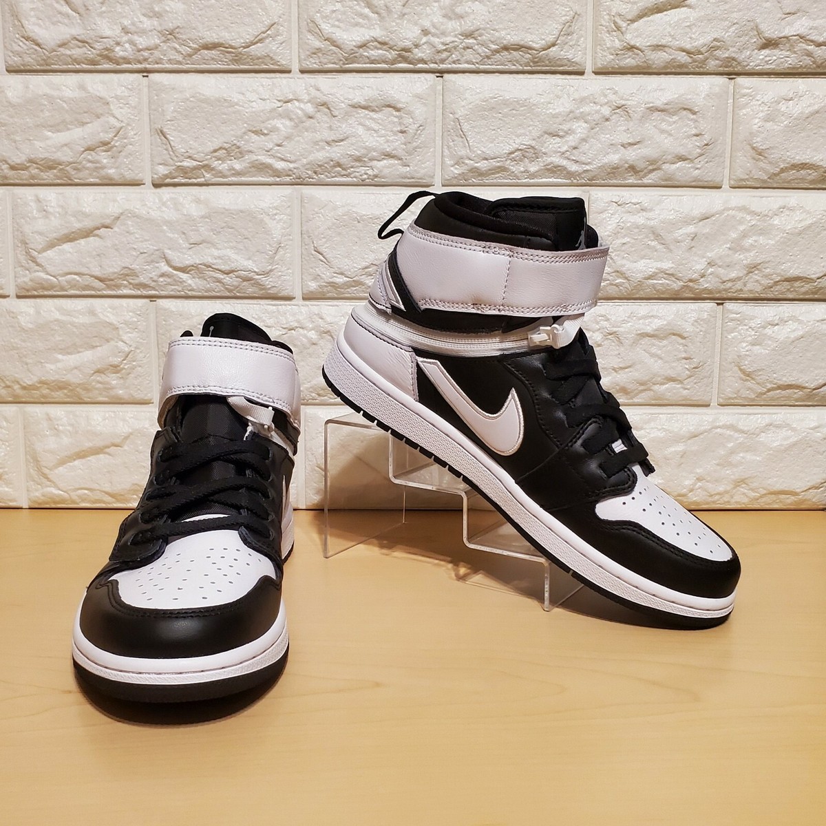 Air Jordan 1 High Flyease Mens Size 7 / Womens Size 8.5 Panda