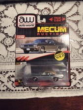 AUTO WORLD 1971 DODGE CHALLENGER R/T RAW CHASE