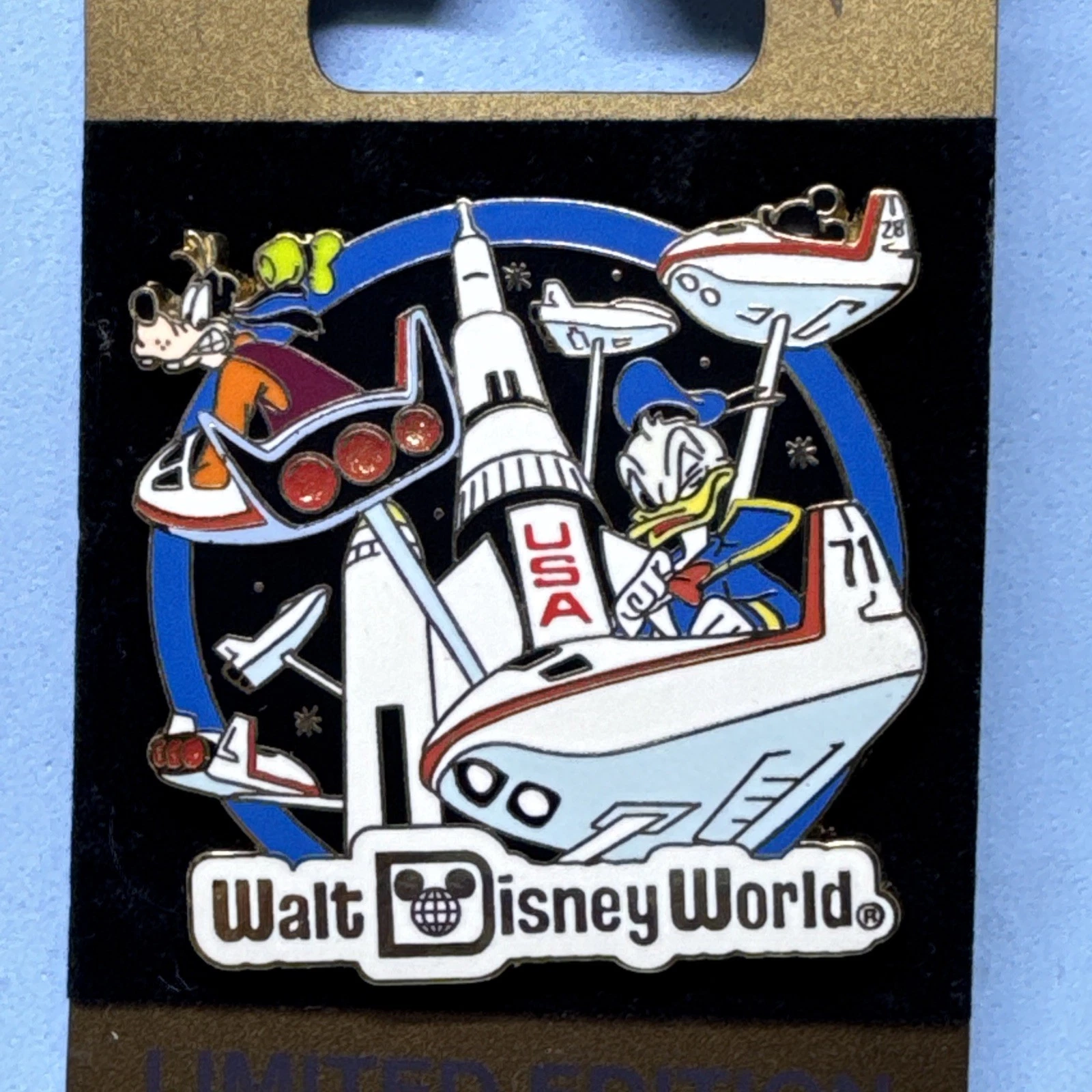 Disney Gold Card Donald Duck, Goofy & Mickey Mouse on Star Jets LE1000 Pin 74085