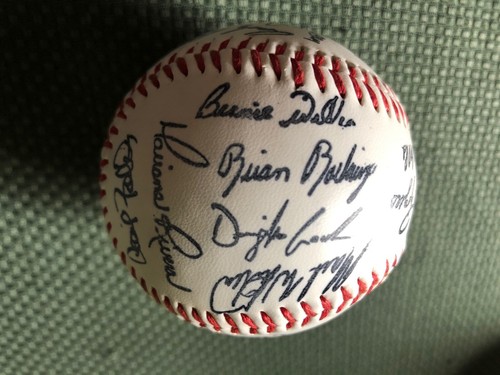 NEW YORK YANKEES Vintage Replica Team autograph SIGNED BASEBALL - Picture 4 of 7