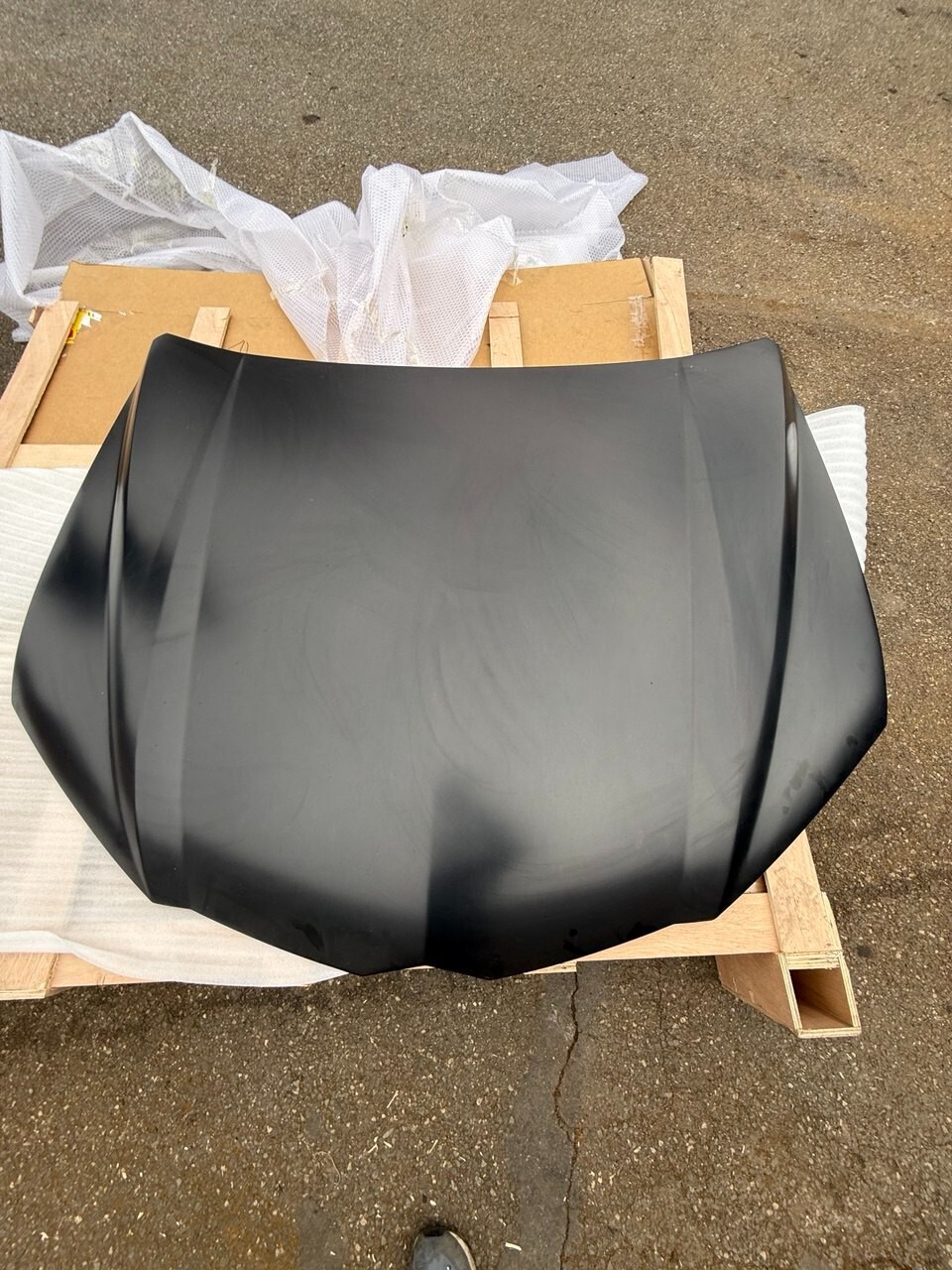 lamborghini urus hood