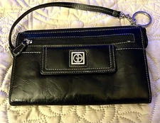 Giani Bernini Wallet Leather With Wristlet Strap And Key Ring Color Black