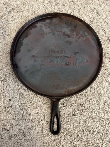 Early Griswold No. 9 Cast Iron Round Handle Pancake Griddle Pan Small Logo 609 H