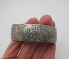 Kirk Stieff Pewter Carnation Etched Flowers .88 In Wide Cuff Bracelet Large