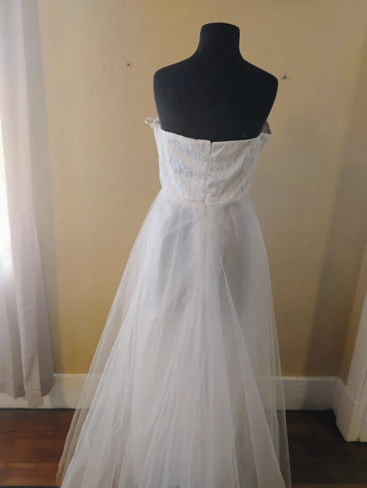 Classic Wedding Dress Ivory Aline Strapless  Lace Women Size 10-12 Custom Boho  - Image 4 of 4