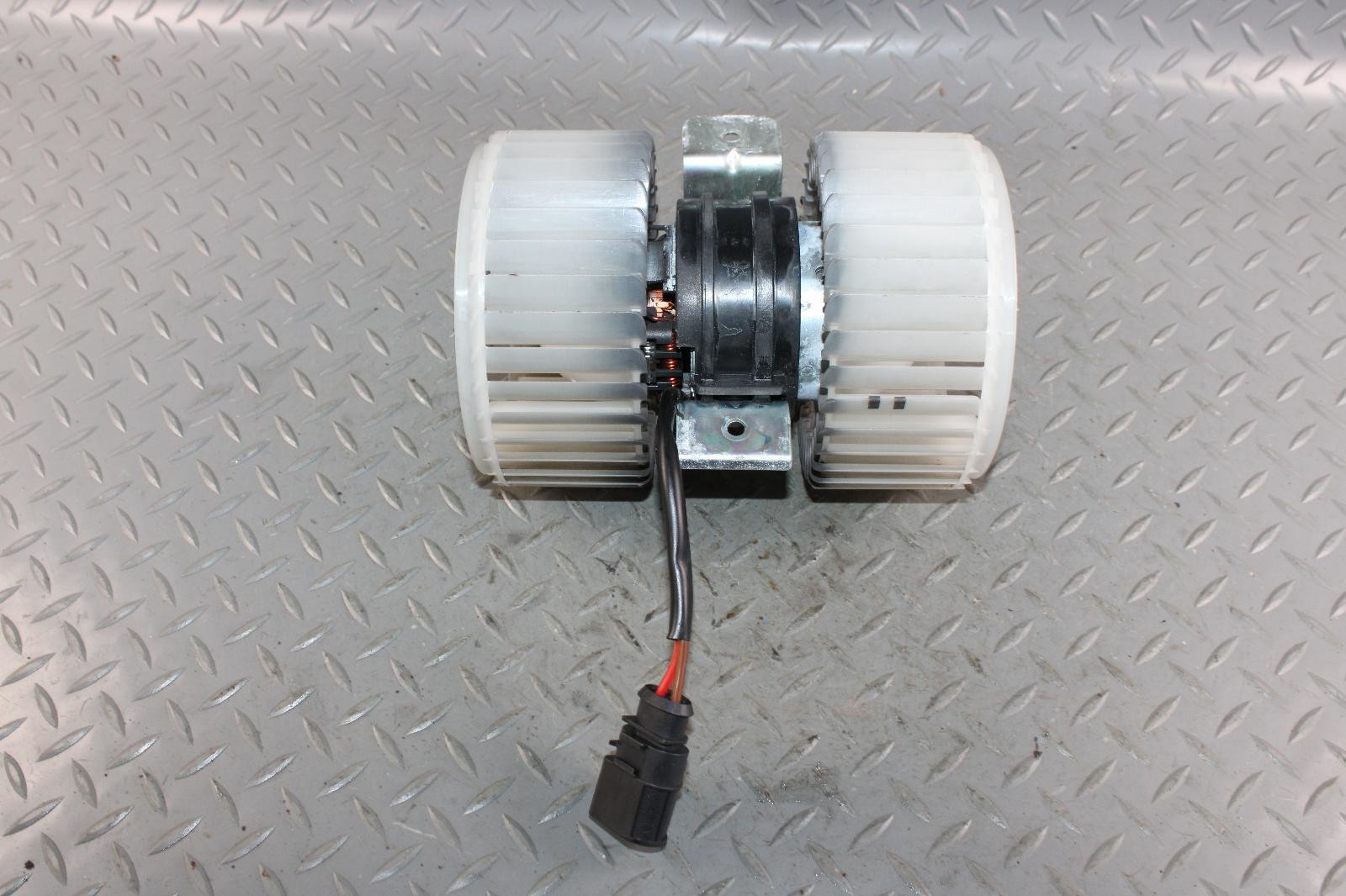Bentley Continental GT 2004-2019 A/c unit