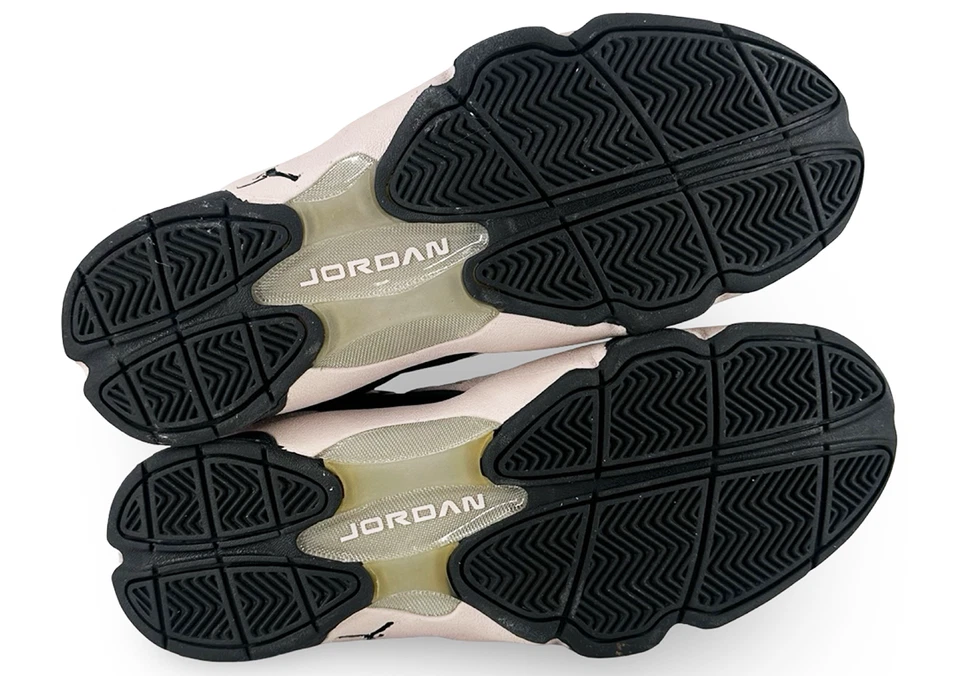 Talla 11.5M/13W - Jordan OG Barely Rose (Mujer) CW1118-602 Usado Foto 2 de 4