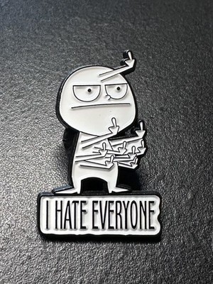 ''ICH HASSE ALLE'' Emaille Pin Anstecker Mittelfinger Humor Metall Revers Brosche 3cm