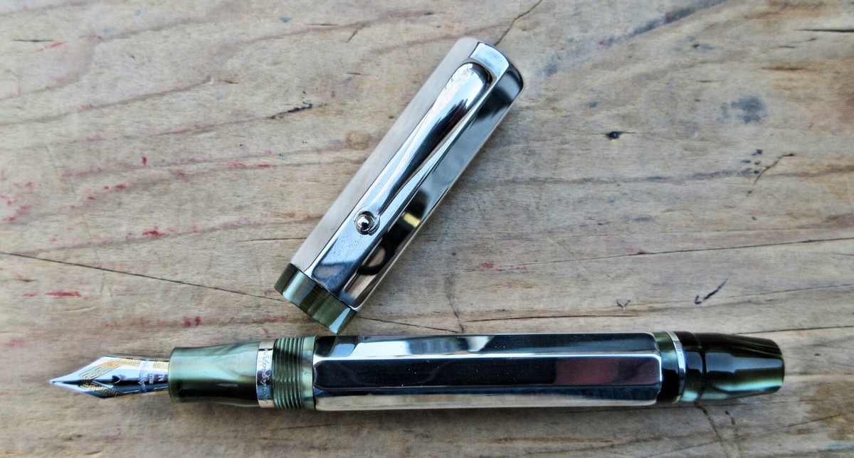 New Montegrappa 1999 Sterling Silver Large ELEGANZA Fountain Pen