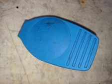03-05 Volkswagen New Beetle Windshield Wiper Reservoir Blue Flip Cap #8D0955455