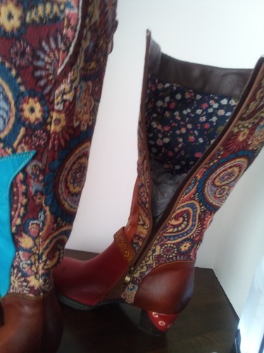RETRO STYLE, BOHO, AZTECIE FASHION BOOTS- floral fabric with handmade appliques - Picture 8 of 9