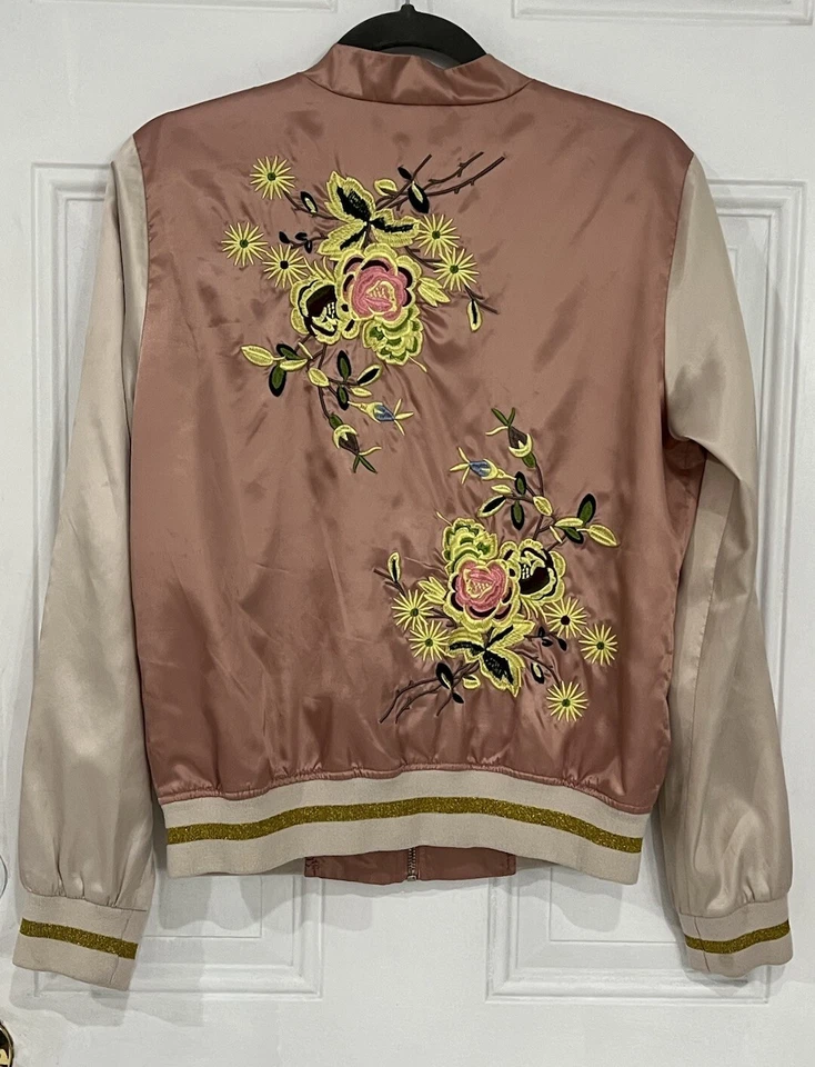 GUESS Pink Floral Embroidered Satin Bomber Jacket Size: S Excellent Condition - Image 3 of 4
