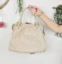 Marc Jacobs Beige Leather Gold Hardware STAM Purse