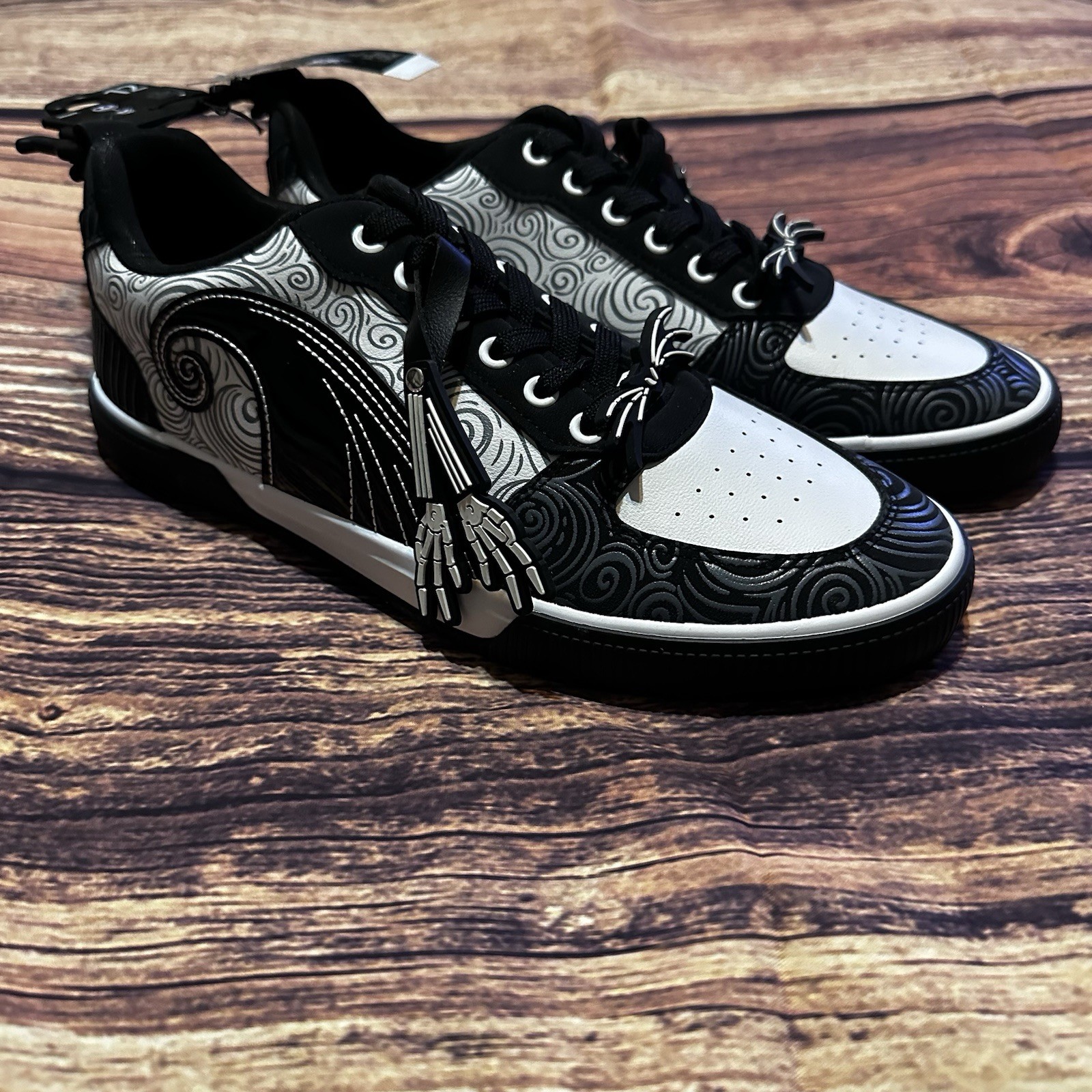 Disney Nightmare Before Christmas Jack Skellington Mens Low Top Sneakers 12 New