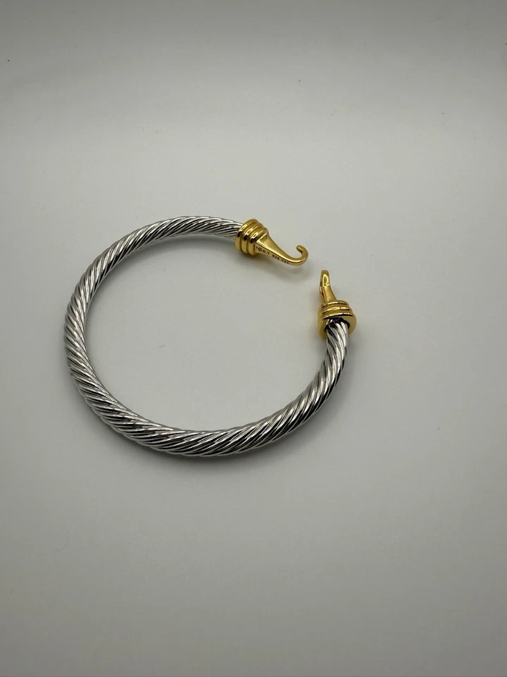 Pulsera David Yurman 18K y 925 con hebilla de cable 5 mm Foto 2 de 4