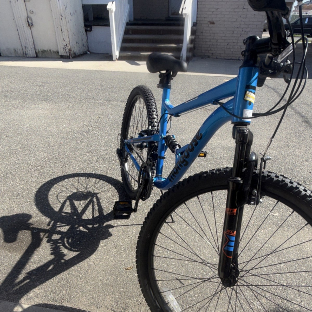 Mongoose Optimized Blue Mountain Bike 26 in Wheels Full Suspension