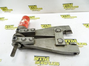 SNAP ON HYDRAULIC NUT SPLITTER 2-1/2" MAX OPENING CG-675