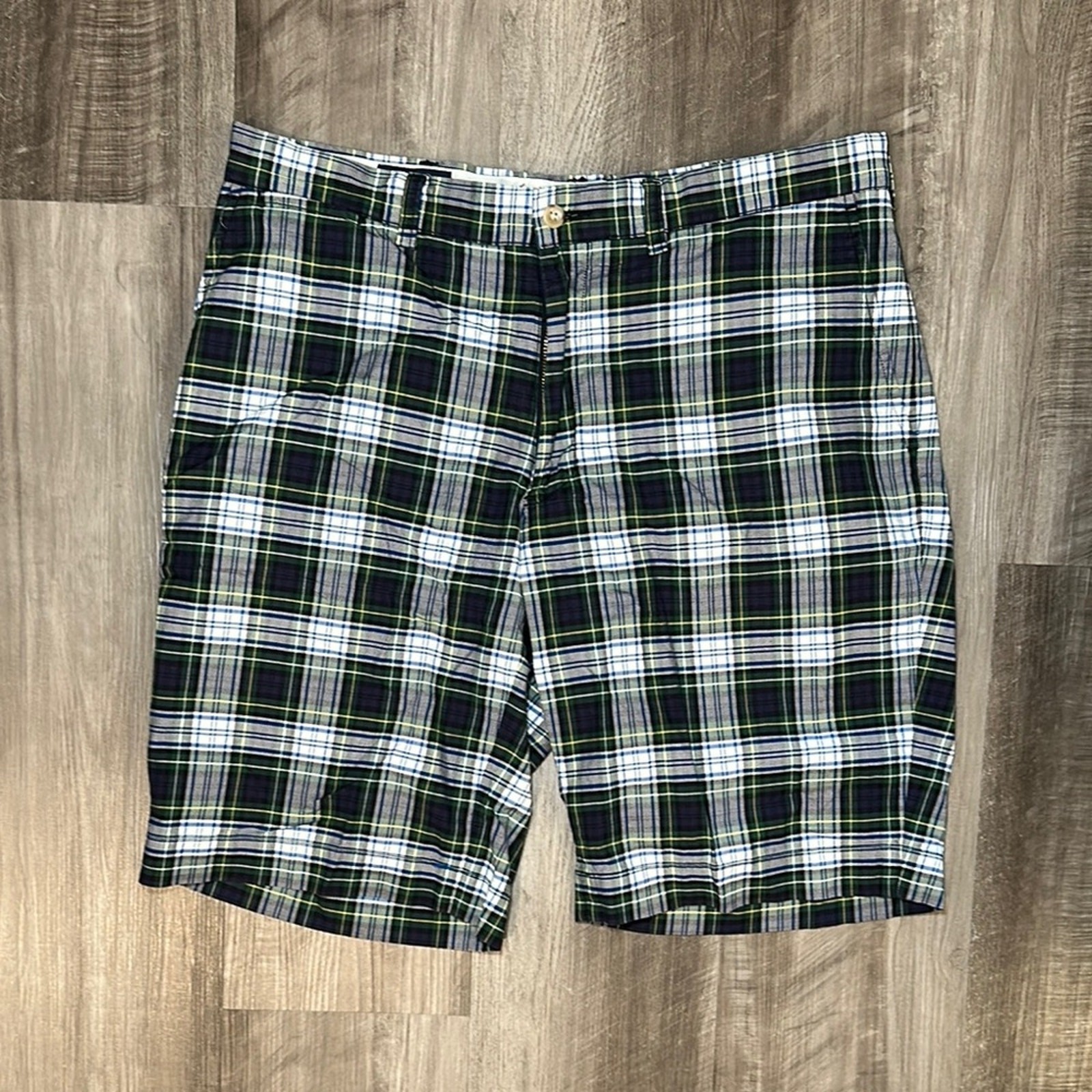 Polo Ralph Lauren Plaid Flat Front Shorts - 35