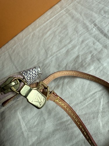Louis Vuitton Neverfull Damier Azur Pouch Wrislet - Picture 2 of 22