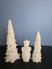 Paraffin/soy Wax Set Of 2 Christmas Tree Candles And 1 Snowman Candle