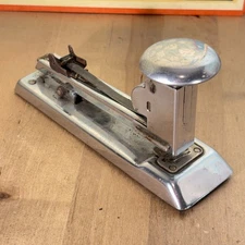 Vintage Ace Fastener Co Pilot Stapler #402 Stapler Metal Made Chicago USA, STUCK