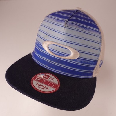 Oakley New Era 9FIFTY A-Frame Snapback Hut Herren OSFM Blau Gestreifter Mesh