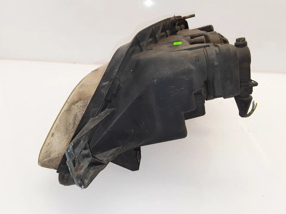 PEUGEOT 605 1994 LHD FRONT RIGHT SIDE HEADLIGHT LAMP LIGHT VALEO OEM 88200842 - image 4 of 4