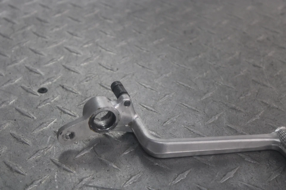 2002 SUZUKI HAYABUSA GSX1300R BRAKE FOOT PEDAL 43111-24F01 - Image 3 of 4