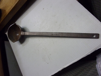Vintage 17-1/4'' HOOD, USA, #304 CAST IRON BLACKSMITH SMELTING LADLE DOUBLE SPOUT