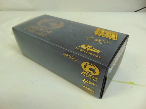 Nascar RCCA Dale Jr. #88 Sam Bass Collection 1:24 Race Car Holiday Edition - Foto 8 di 8