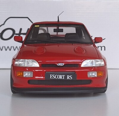 Ford Escort RS Cosworth ダークレッド ミニカー 1/18 Ford Escort MK5 RS Cosworth 1992 Radiant Red 1:18 OttoMobile OT073