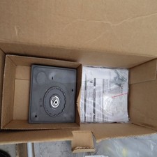 New SIEMENS 3VL9300-3HF05 Circuit Breaker PLC
