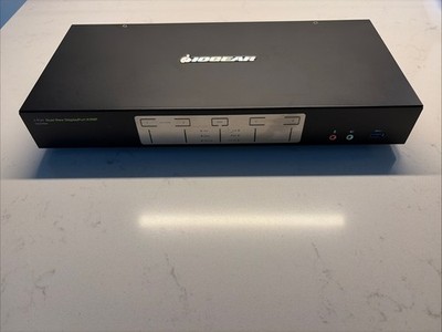 IOGEAR GCS1944 4-Port 4K Dual View KVMP w/ USB 3.0 Hub