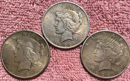 Lot of  3  Very Nice  AU.  Peace silver dollar Coins   LOT # 6