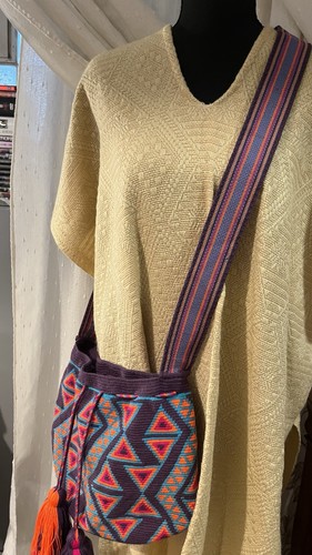 Handmade Medium Wayuu Bag Colombian Mochila Wayuu